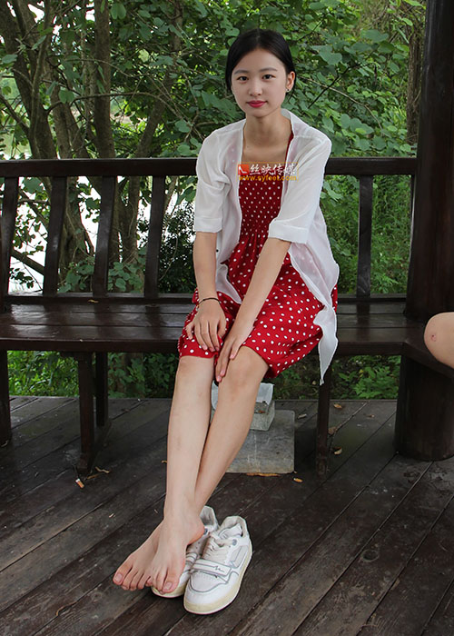 syfeet.com_9910-000.jpg