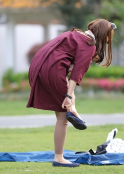 带上墨镜就能与少女一争风采的少F五彩艳足，你愿意错过？ 第二套 38P
