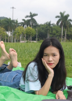 【Youth Feet学生模拍】大学生小茵的脚底纹理非常丰富，非常白嫩（111p）