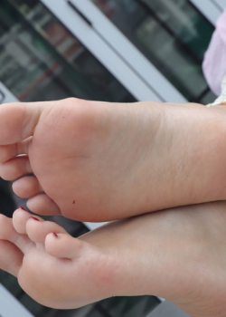 【Youth Feet学生模拍】美女小娴漂亮的美甲（121p）