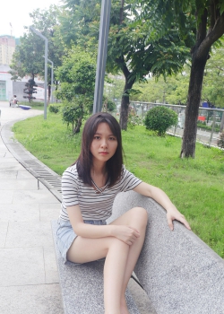 【Youth Feet学生模拍】大美女慧婷公园展示美脚 第二套（76p）