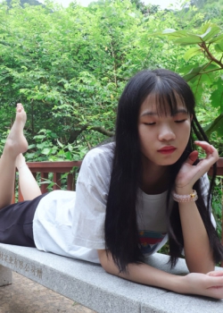 【Youth Feet学生模拍】大学生小萍满是胶原蛋白的美脚 第一套（79p）