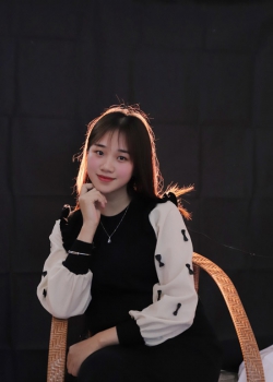 【Youth Feet学生模拍】曾经做过车模的大美女灵儿棚拍38码美脚（88p）